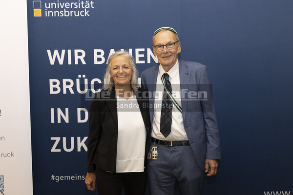 DieFotografen_100.jpg DieFotografen_100.jpg