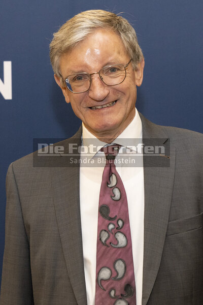 DieFotografen_104.jpg DieFotografen_104.jpg