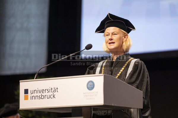 DieFotografen_128.jpg DieFotografen_128.jpg