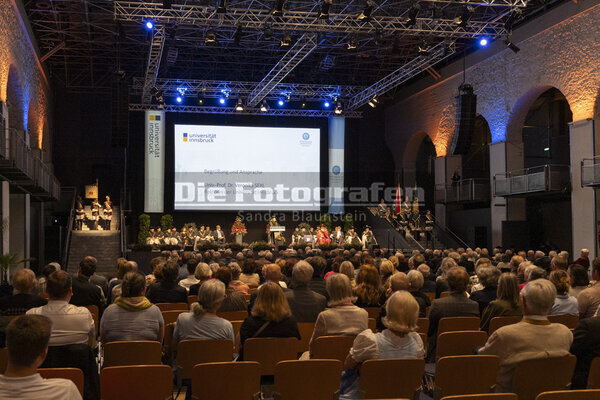 DieFotografen_133.jpg DieFotografen_133.jpg