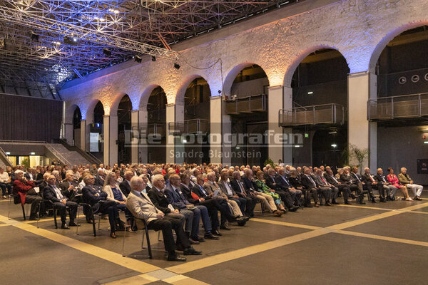DieFotografen_137.jpg DieFotografen_137.jpg