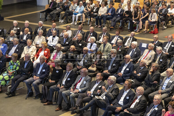 DieFotografen_153.jpg DieFotografen_153.jpg