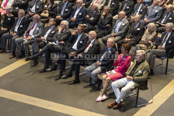 DieFotografen_154.jpg DieFotografen_154.jpg