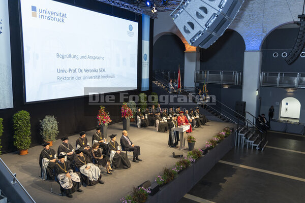 DieFotografen_160.jpg DieFotografen_160.jpg