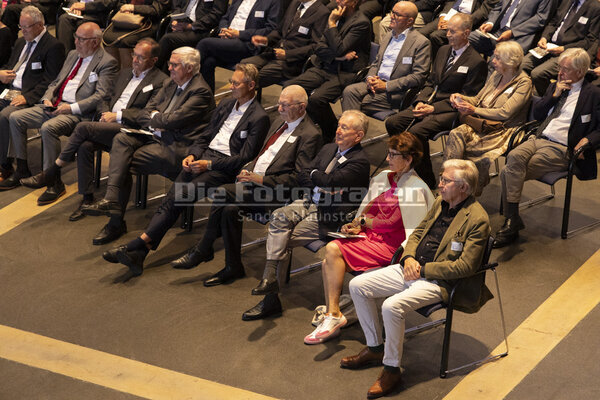 DieFotografen_217.jpg DieFotografen_217.jpg