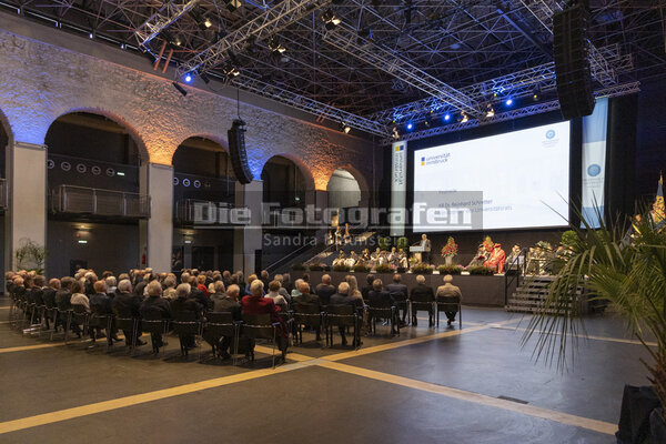 DieFotografen_226.jpg DieFotografen_226.jpg