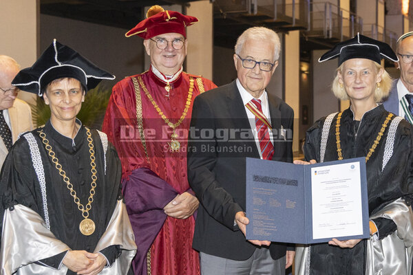 DieFotografen_235.jpg DieFotografen_235.jpg