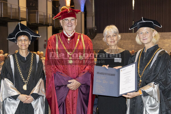 DieFotografen_245.jpg DieFotografen_245.jpg