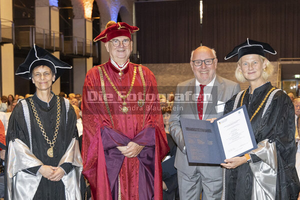 DieFotografen_247.jpg DieFotografen_247.jpg