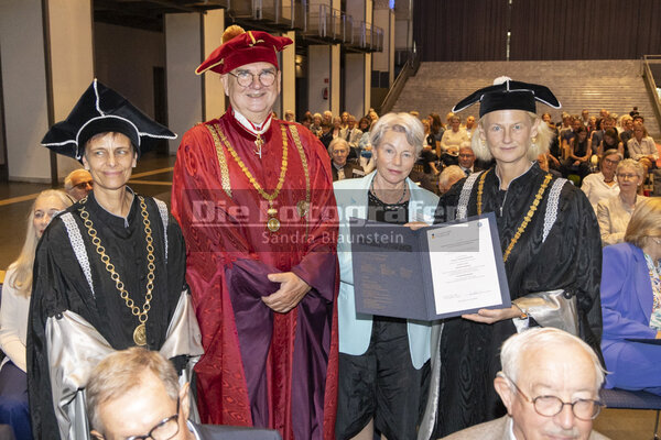 DieFotografen_271.jpg DieFotografen_271.jpg