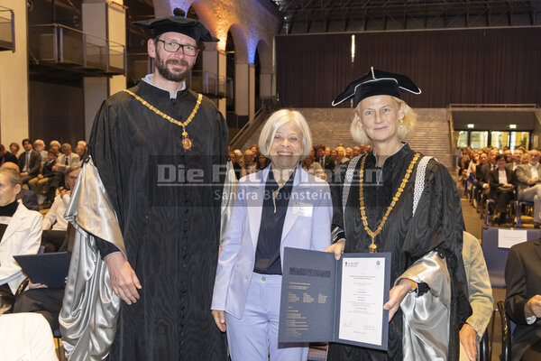 DieFotografen_284.jpg DieFotografen_284.jpg