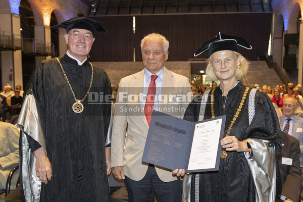DieFotografen_288.jpg DieFotografen_288.jpg