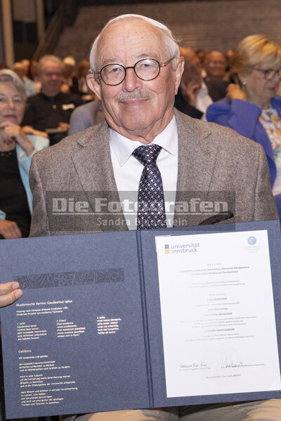 DieFotografen_327.jpg DieFotografen_327.jpg