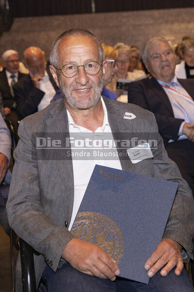 DieFotografen_330.jpg DieFotografen_330.jpg