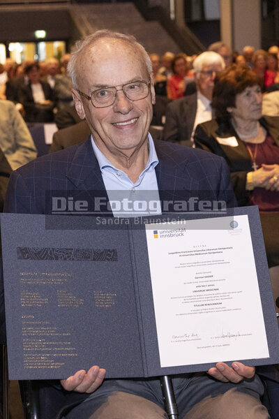 DieFotografen_340.jpg DieFotografen_340.jpg
