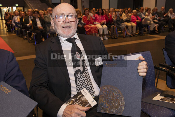 DieFotografen_463.jpg DieFotografen_463.jpg