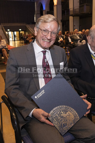 DieFotografen_470.jpg DieFotografen_470.jpg