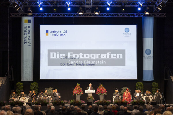 DieFotografen_492.jpg DieFotografen_492.jpg