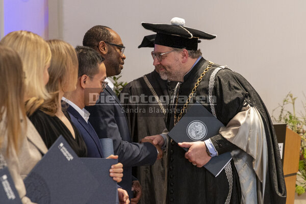 DieFotografen0823.jpg