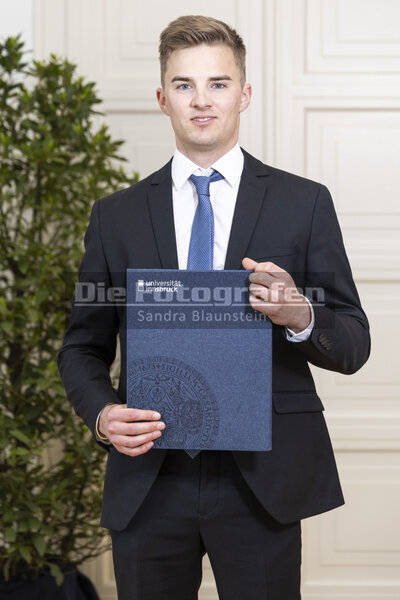 DieFotografen0970.jpg