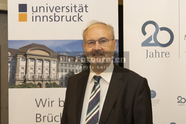 DieFotografen009.jpg DieFotografen009.jpg