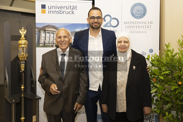DieFotografen120.jpg DieFotografen120.jpg