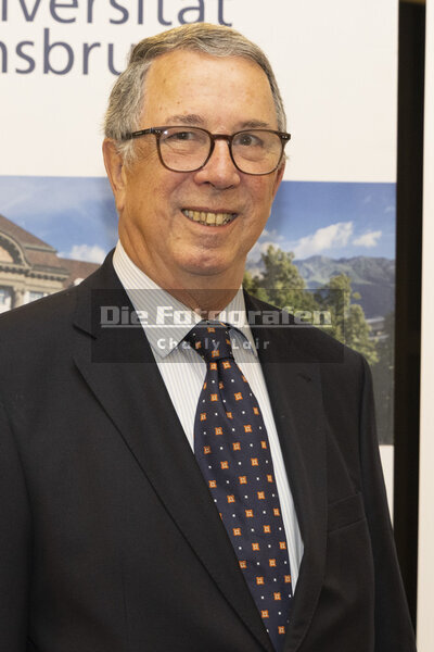 DieFotografen124.jpg DieFotografen124.jpg