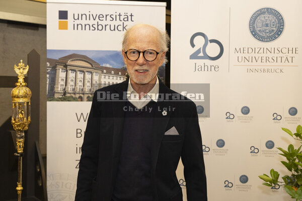 DieFotografen131.jpg DieFotografen131.jpg