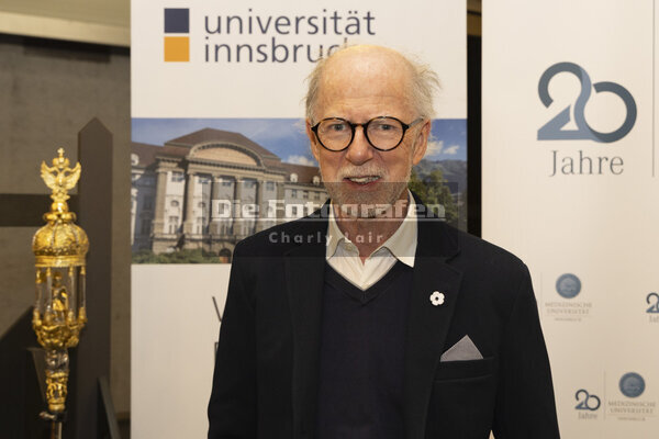 DieFotografen133.jpg DieFotografen133.jpg