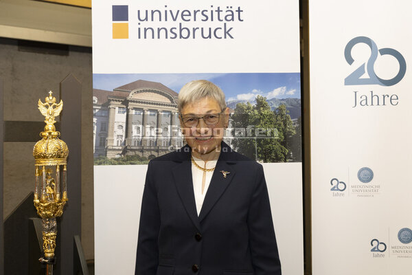 DieFotografen147.jpg DieFotografen147.jpg