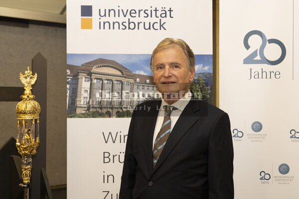 DieFotografen151.jpg DieFotografen151.jpg