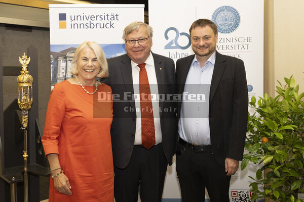 DieFotografen156.jpg DieFotografen156.jpg