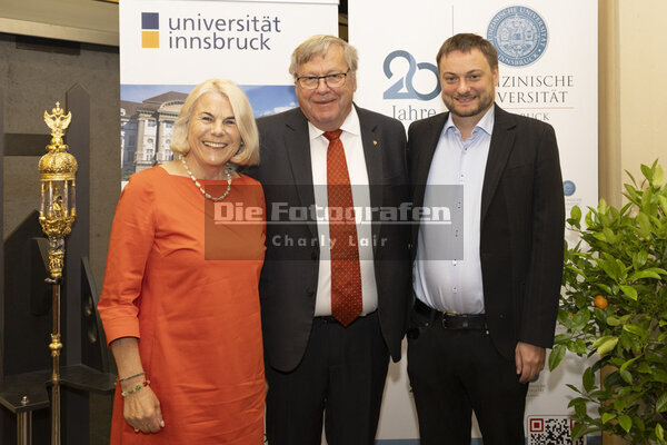 DieFotografen158.jpg DieFotografen158.jpg