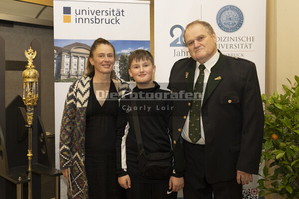 DieFotografen186.jpg DieFotografen186.jpg