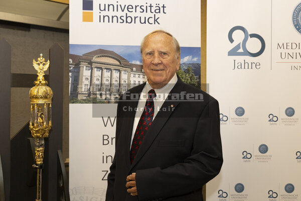 DieFotografen210.jpg DieFotografen210.jpg