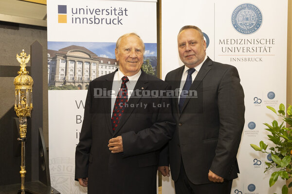 DieFotografen215.jpg DieFotografen215.jpg
