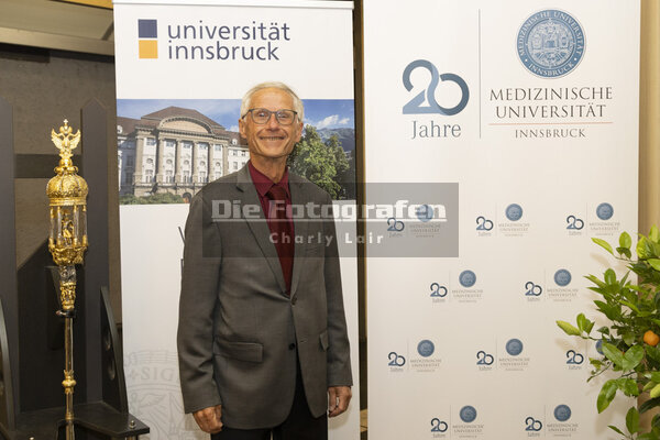 DieFotografen216.jpg DieFotografen216.jpg