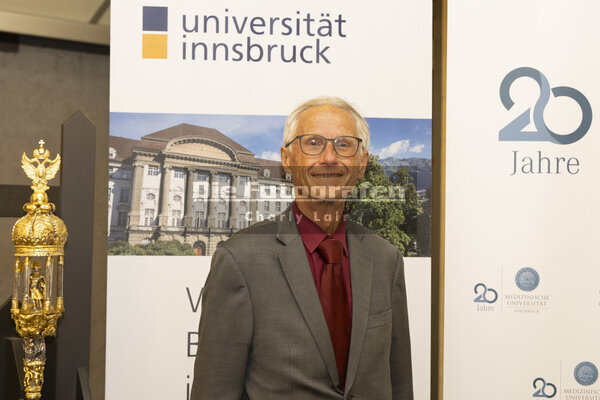DieFotografen217.jpg DieFotografen217.jpg