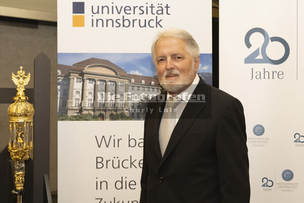 DieFotografen226.jpg DieFotografen226.jpg