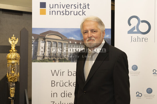 DieFotografen227.jpg DieFotografen227.jpg