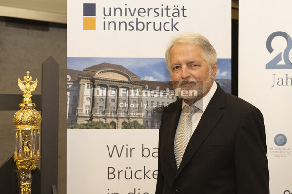 DieFotografen228.jpg DieFotografen228.jpg