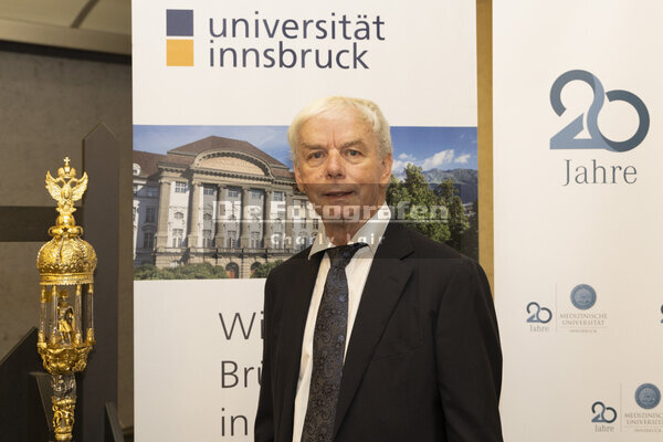 DieFotografen233.jpg DieFotografen233.jpg