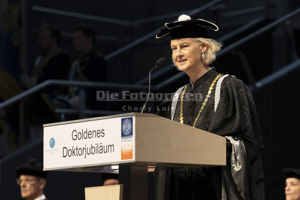 DieFotografen254.jpg DieFotografen254.jpg