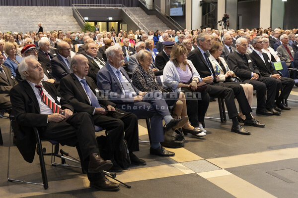 DieFotografen295.jpg DieFotografen295.jpg