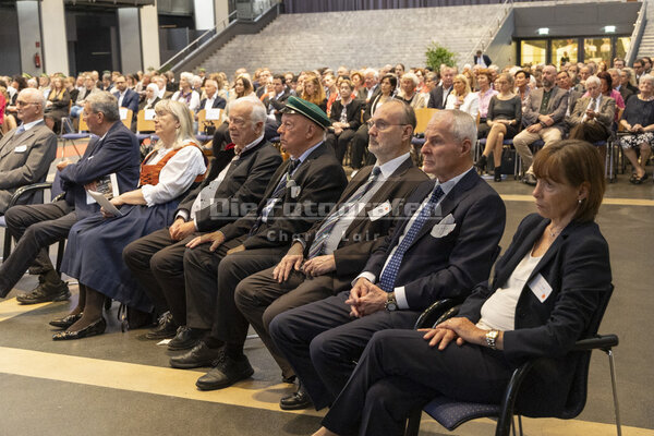 DieFotografen302.jpg DieFotografen302.jpg