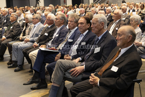 DieFotografen307.jpg DieFotografen307.jpg