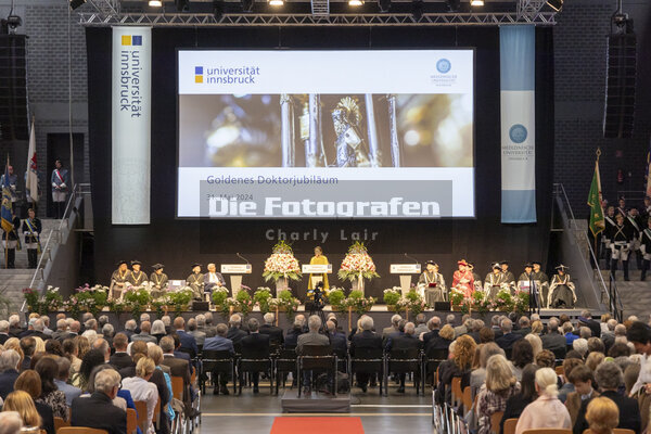 DieFotografen347.jpg DieFotografen347.jpg