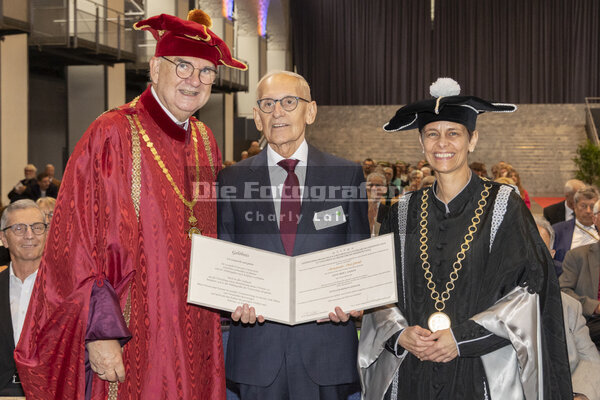 DieFotografen362.jpg DieFotografen362.jpg