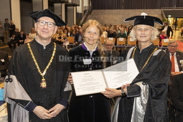 DieFotografen413.jpg DieFotografen413.jpg