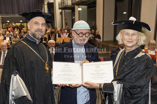 DieFotografen427.jpg DieFotografen427.jpg